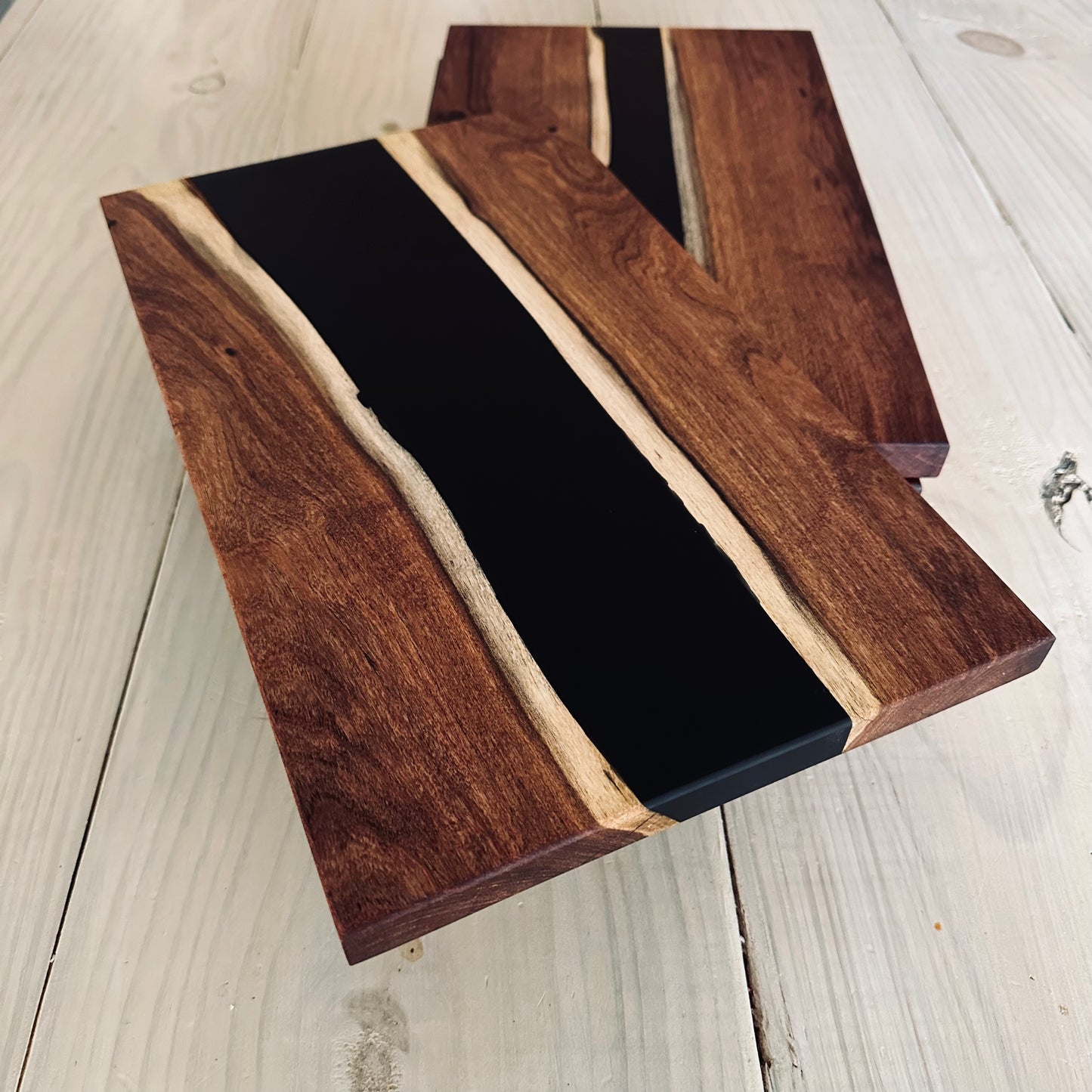 Mesquite & Epoxy Charcuterie Board (thin)